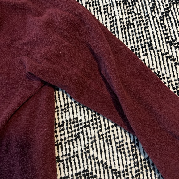 The North Face Maroon Fleece Jacket - Picture 3 of 3